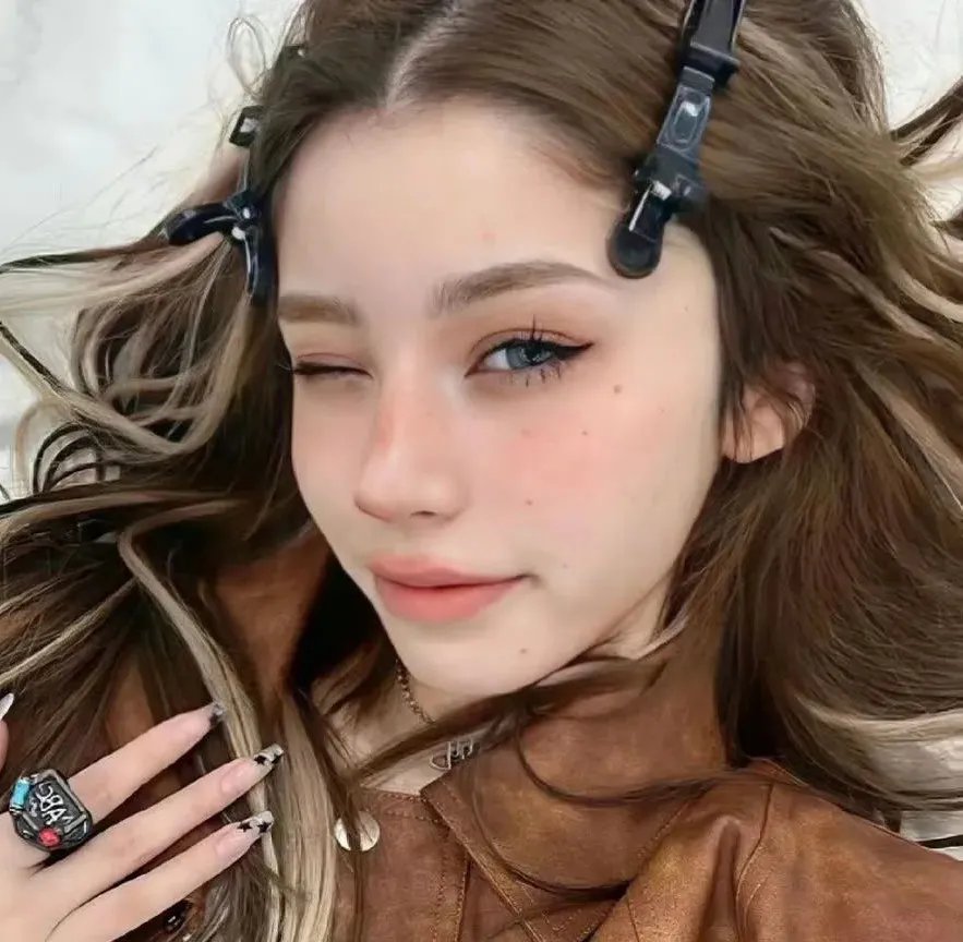 亲爱的女士